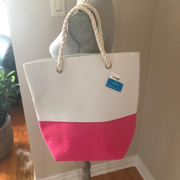 Beach Bag - Picture 1 of 8